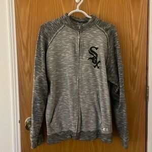 Dynasty Men’s medium White Sox zip up sweater